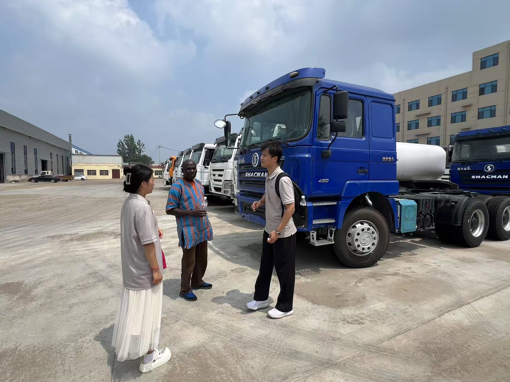 Współpraca transgraniczna: klienci z Sudanu odwiedzają fabrykę Luyi i pomyślnie podpisują umowy