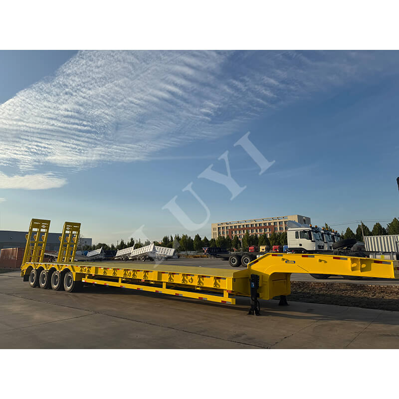 Skoncentruj się na rynkach zagranicznych! 4-osiowe naczepy burtowe Luyi z gęsią szyją z sukcesem dostarczone do klientów z Republiki Południowej Afryki