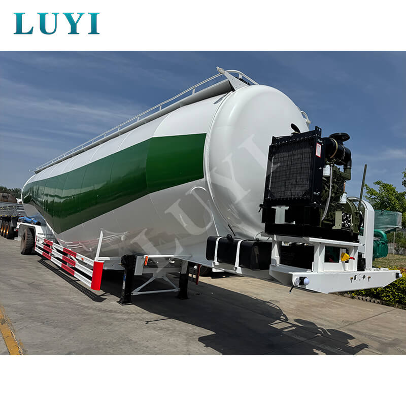 3-osiowa naczepa cysterna na proszek Luyi o pojemności 85 metrów sześciennych wyrusza do Gwinei, wspierając logistykę infrastruktury w Afryce Zachodniej