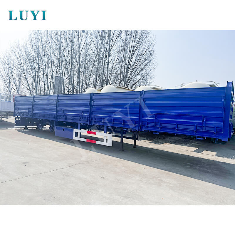 3-osiowa naczepa Luyi ze zdejmowanym panelem bocznym pomyślnie wysłana do Zambii, pogłębiając współpracę logistyczną między Chinami a Afryką