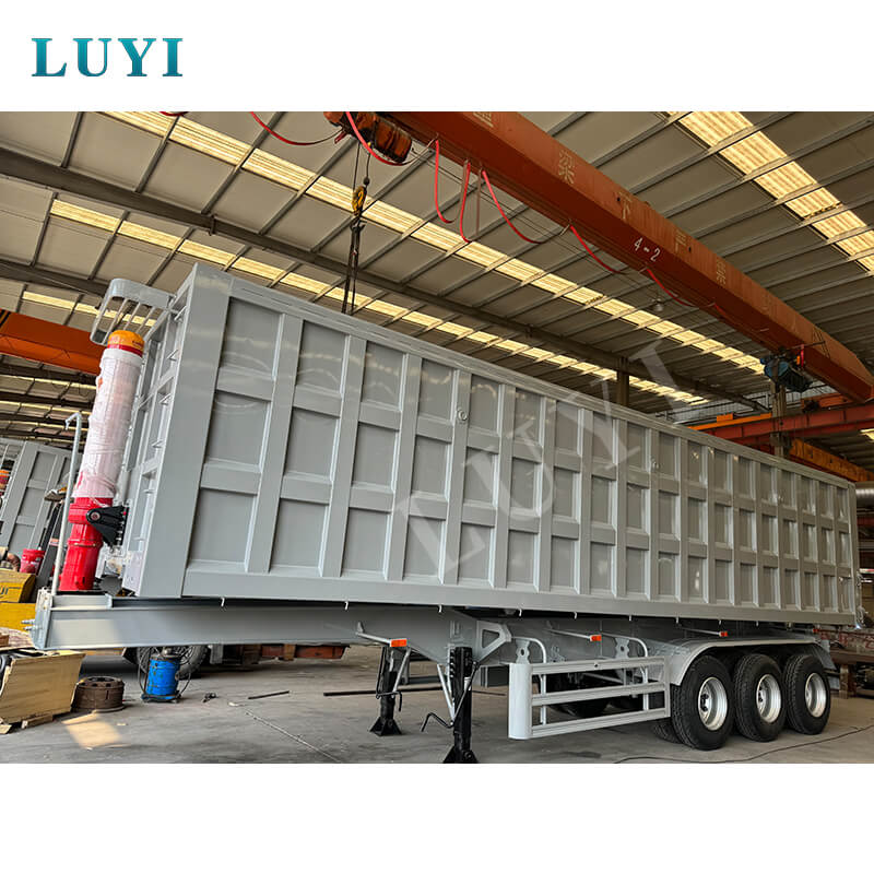 Ułatwienie modernizacji afrykańskiej logistyki: partia 3-osiowych naczep wywrotek z wywrotką przybywa do Tanzanii