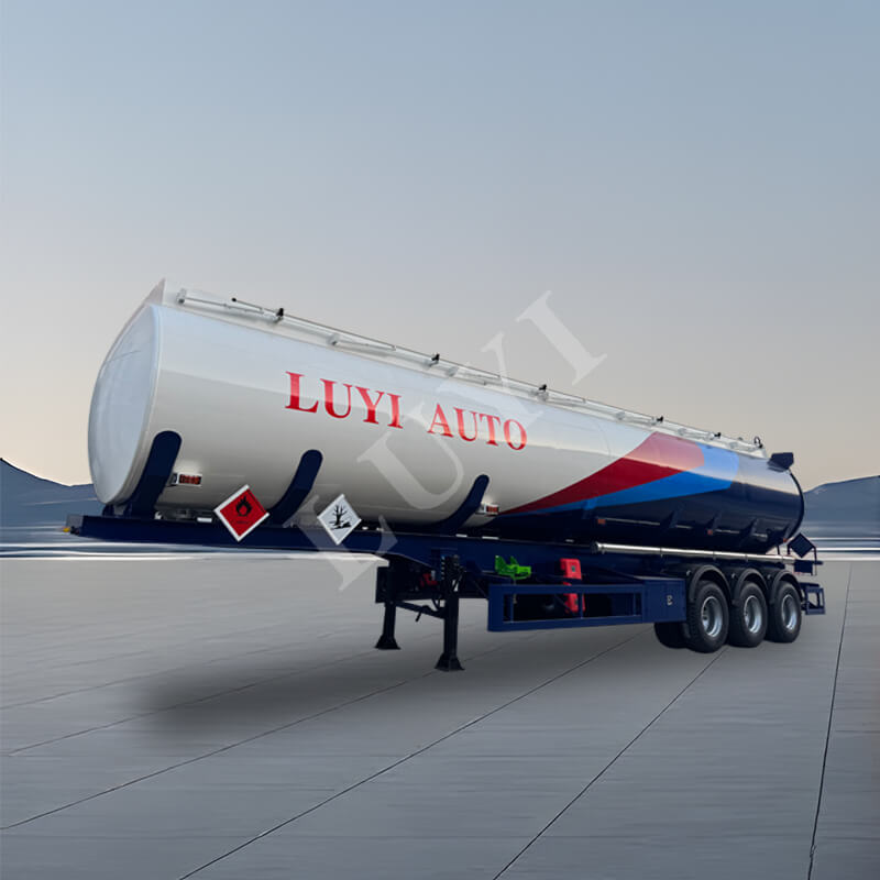 3-osiowa, 5-przedziałowa naczepa ze zbiornikiem na olej o pojemności 45 000 litrów ze stali węglowej 3-osiowa, 5-przedziałowa naczepa ze zbiornikiem na olej o pojemności 45 000 litrów ze stali węglowej