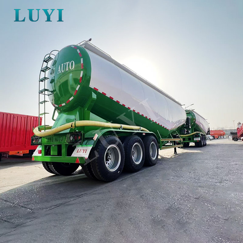 3-osiowa naczepa cysterna o pojemności 60 m3 do cementu, popiołów lotnych i suchych proszków sypkich