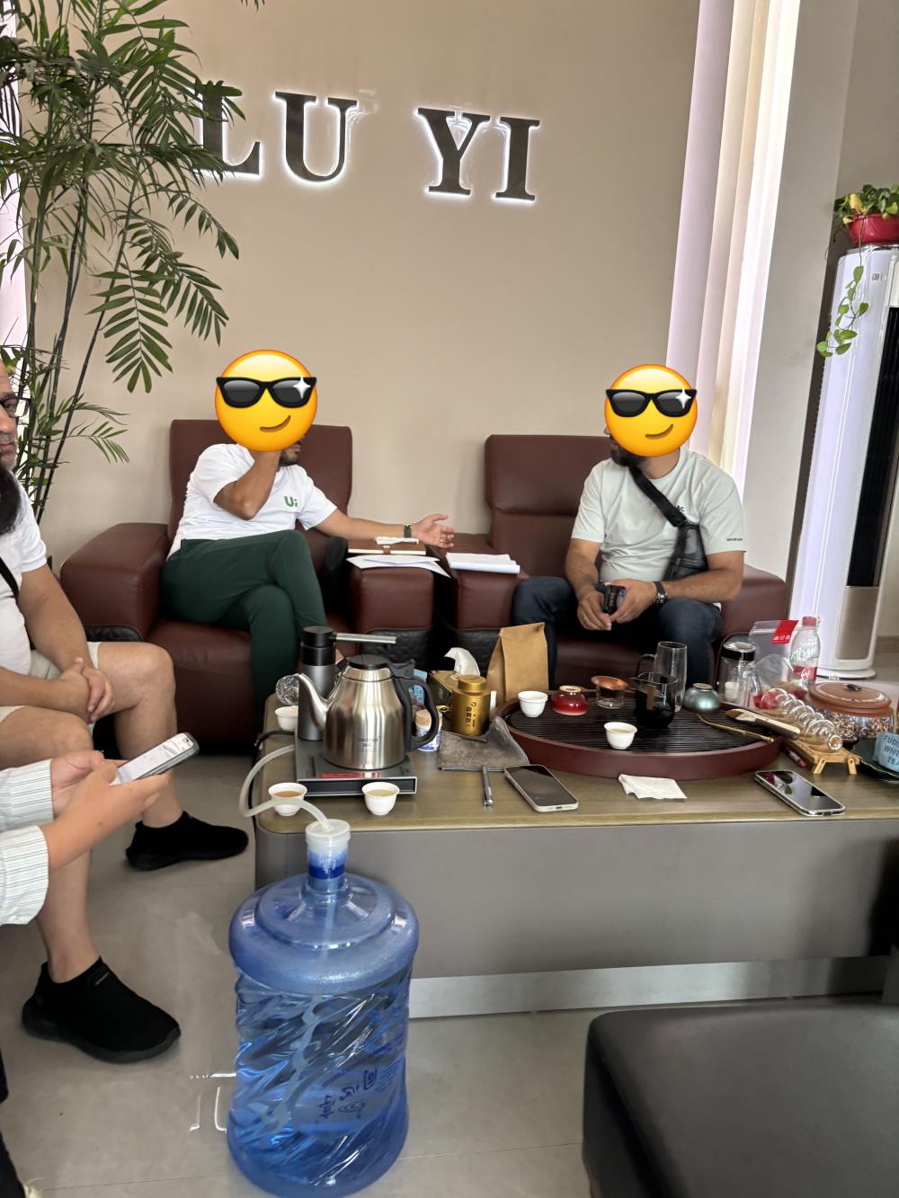 Od wizyty w fabryce po rozbudowę floty: jak LUYI zdobył zamówienie na naczepę cysternę do transportu cementu w Arabii Saudyjskiej Od wizyty w fabryce po rozbudowę floty: jak LUYI zdobył zamówienie na naczepę cysternę do transportu cementu w Arabii Saudyjskiej