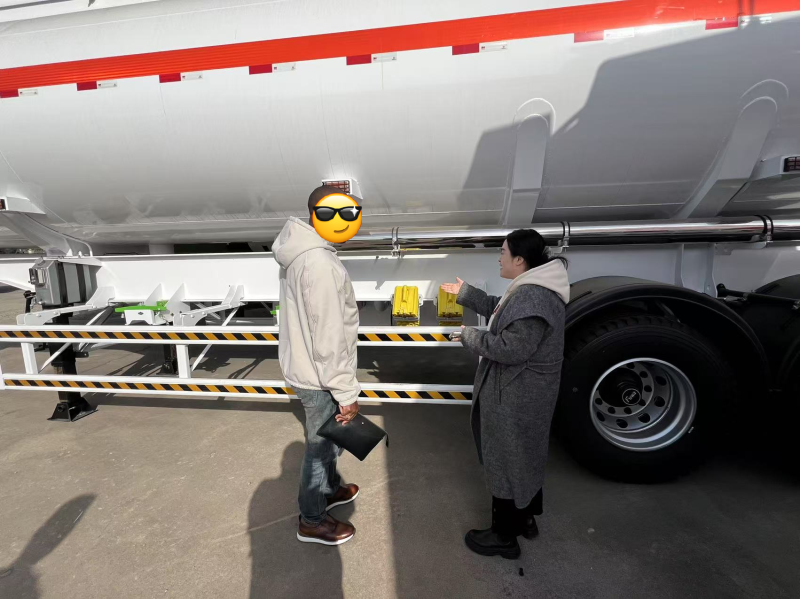 Jak Luyi Auto pomogło malijskiej firmie zajmującej się dystrybucją paliw poprawić bezpieczeństwo, wydajność i niezawodność transportu paliw Jak Luyi Auto pomogło malijskiej firmie zajmującej się dystrybucją paliw poprawić bezpieczeństwo, wydajność i niezawodność transportu paliw