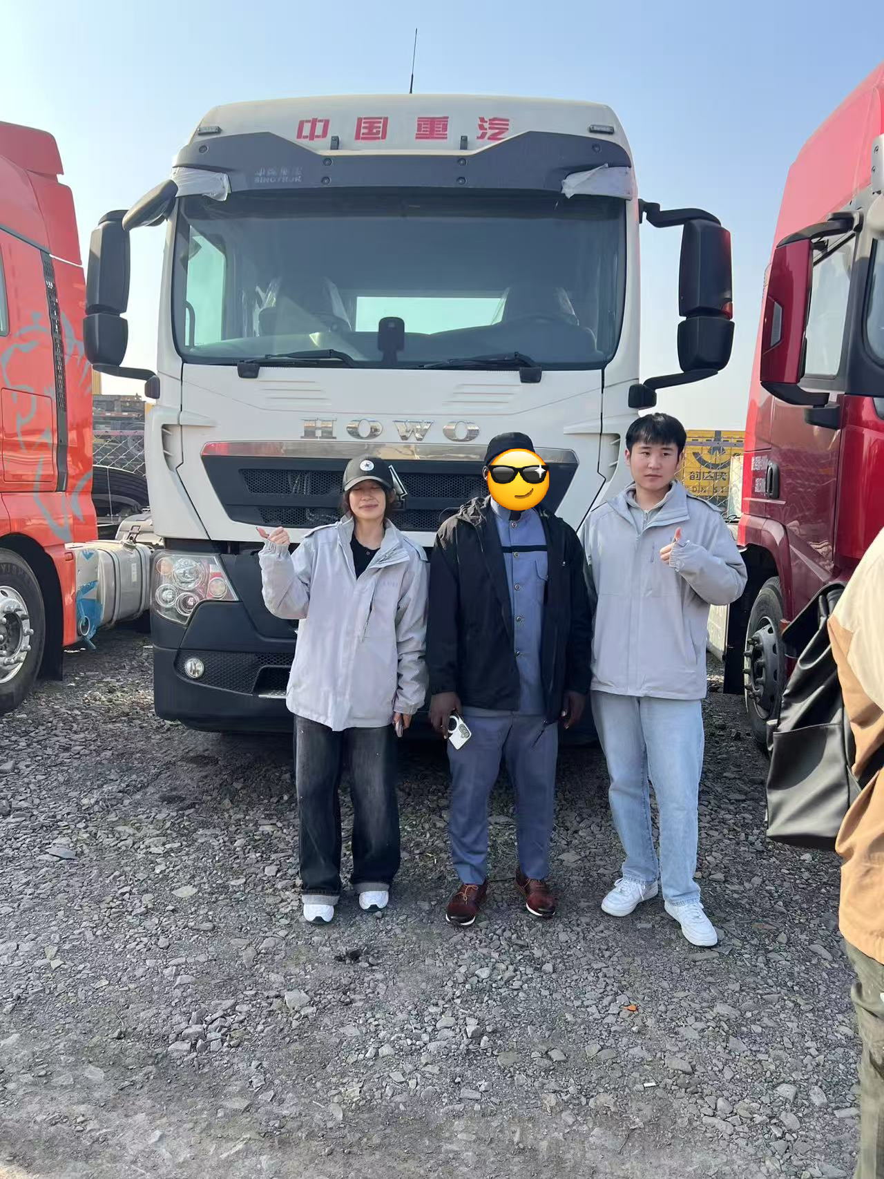 Jak LUYI pomogło klientowi z Kenii wdrożyć 2 ciężkie ciężarówki HOWO do celów inżynieryjnych i transportu długodystansowego