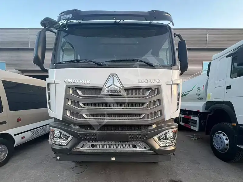 Howo NX440 Duck Truck