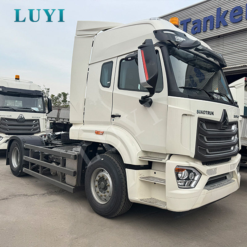 Ciągnik siodłowy 6x4 SINOTRUK HOWO serii 7: niezawodny koń pociągowy dla Twojej floty