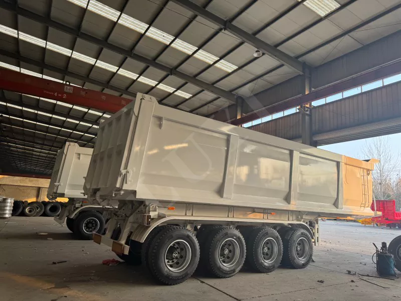 Transport 80 ton tylnej części napiwków